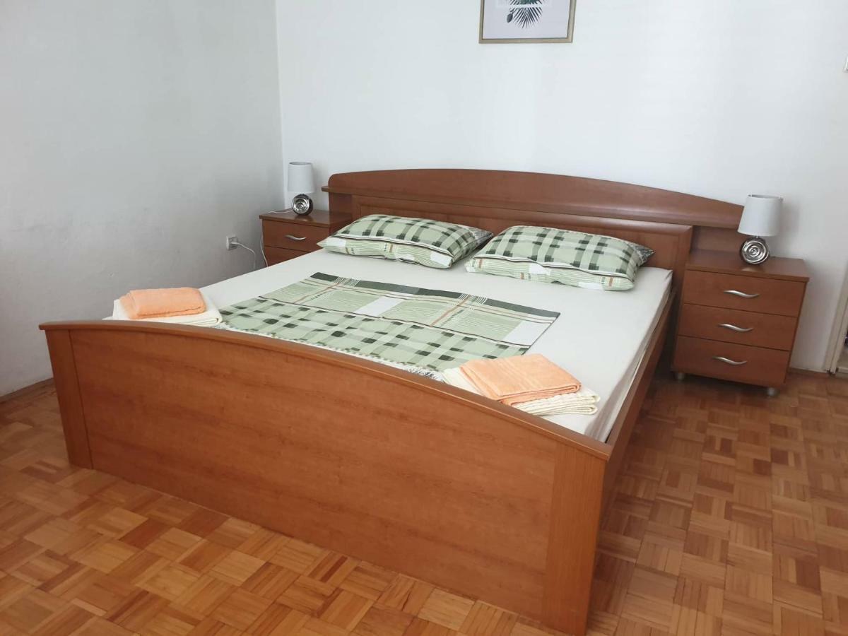 Апартаменты Apartman Vesna Pag Паг Экстерьер фото